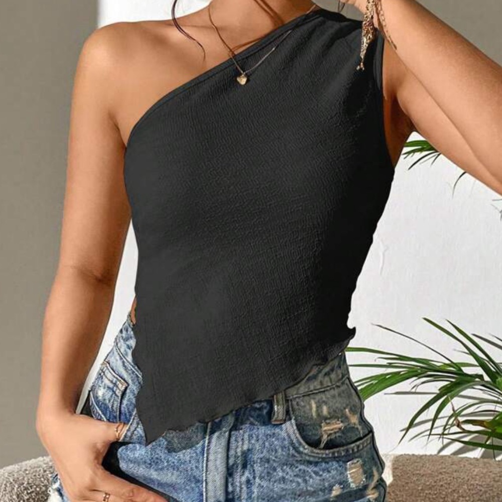Black One-Shoulder Top